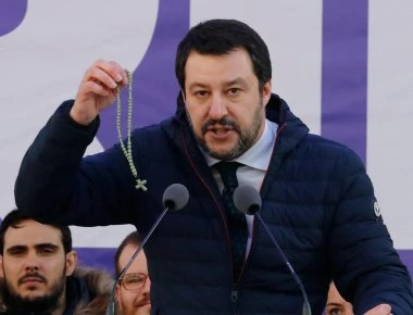 Φωτό: Στο γήπεδο «Καραϊσκάκη» ο Ματέο Σαλβίνι για το Ολυμπιακός - Μίλαν!